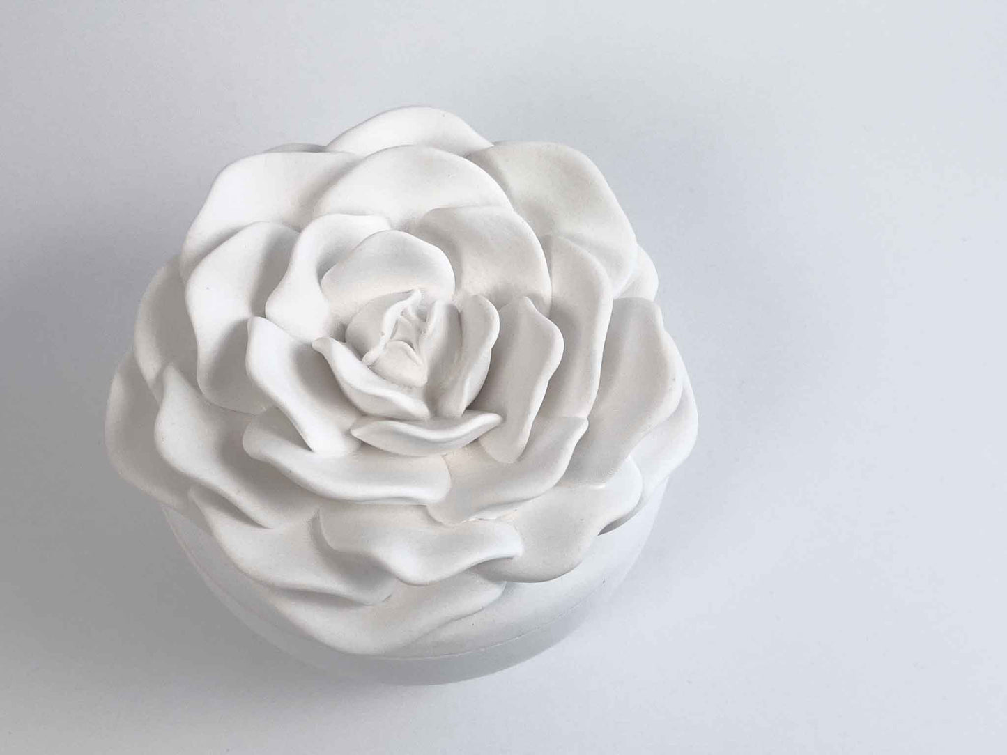 Pfingstrose als Kerzengefäß