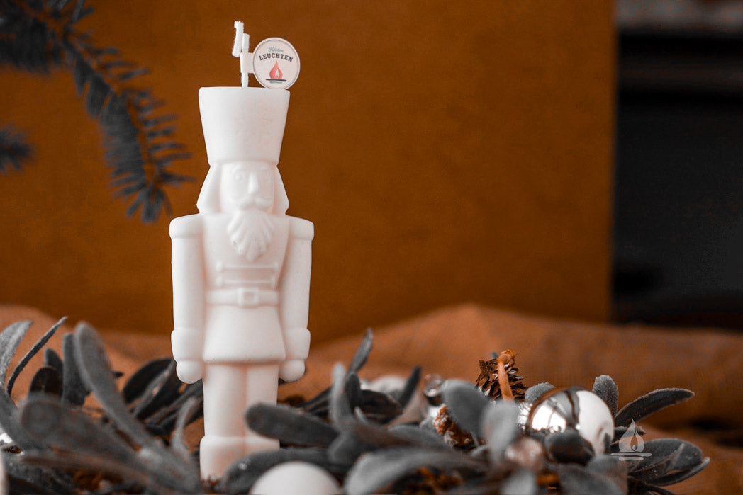 Nussknacker Weihnachtskerze