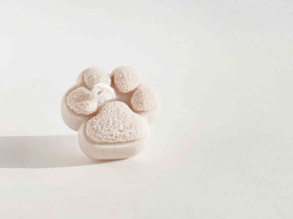 Pfötchenkerze in Geschenkverpackung